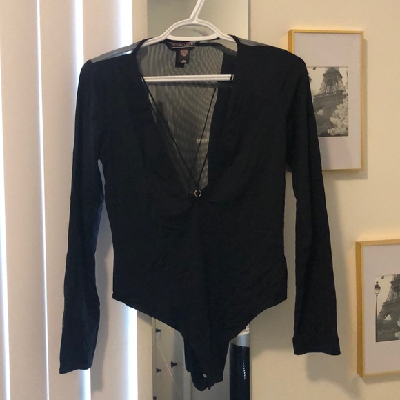 VS low-cut Bodysuit - Picture 1 of 3